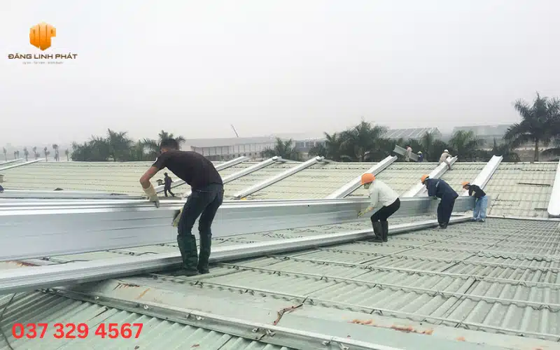 Dịch vụ chống nóng mái tôn Bình Dương giá rẻ