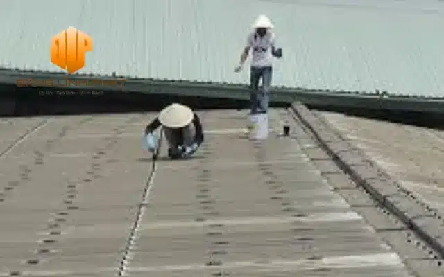 Dịch vụ chống dột mái tôn Thủ Đức giá rẻ