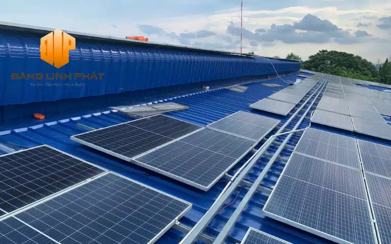 dịch vụ thay mái tôn mới giả rẻ